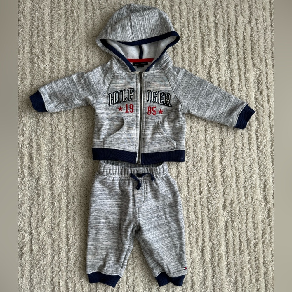 Tommy Hilfiger baby set